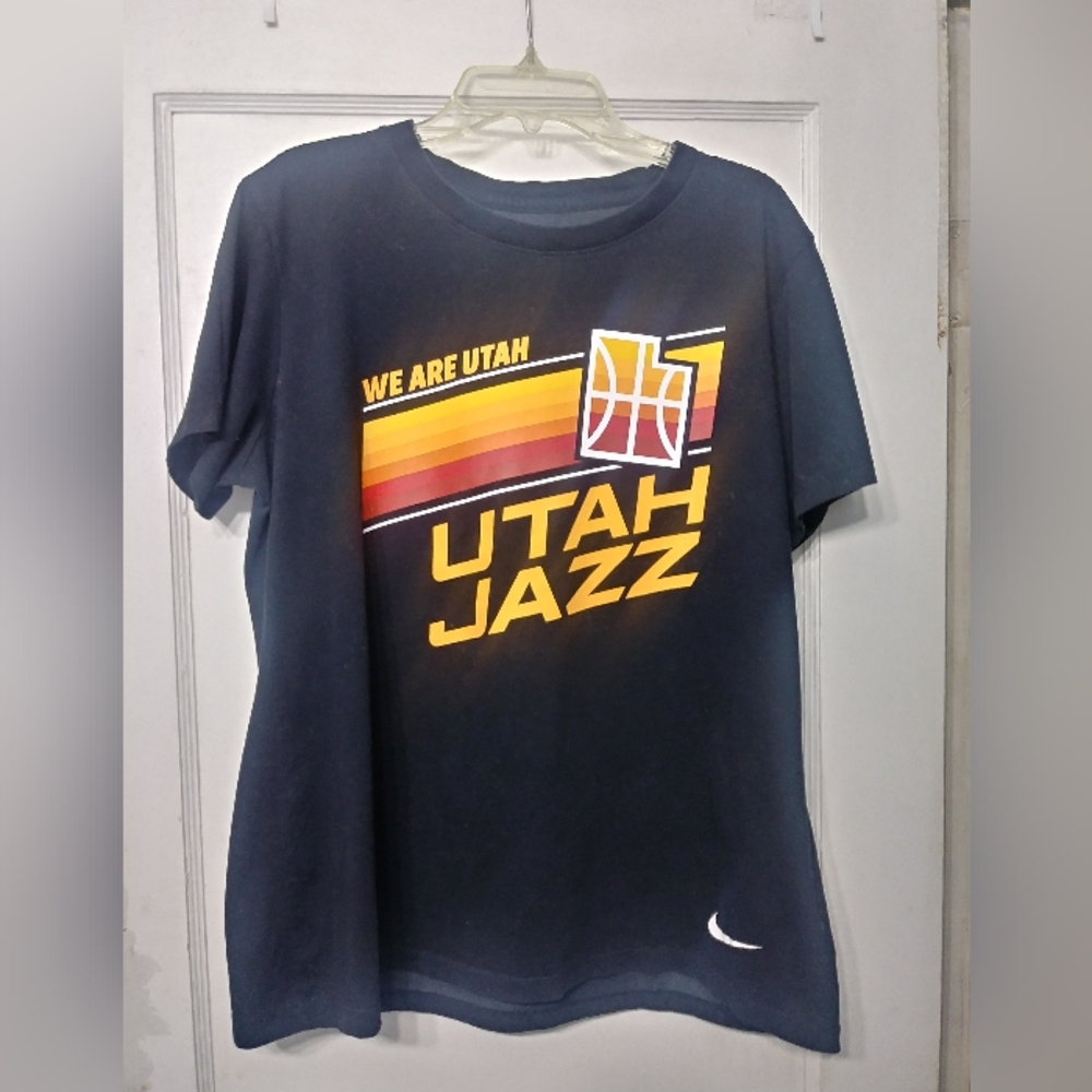 Nike Utah Jazz Tee Shirt Large